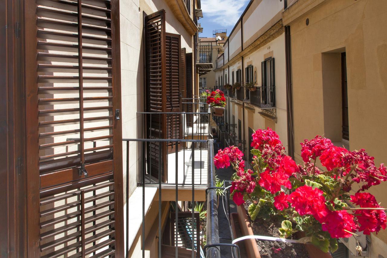 Apartment Domus Schiavuzzo Palermo Exteriör bild